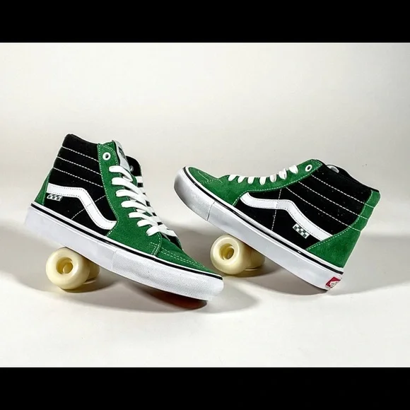 Vans Sk-8 Hi NWT Sneaker - Picture 2 of 4